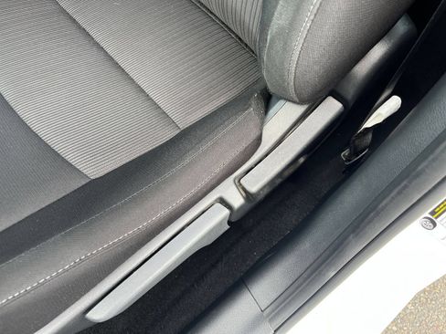 Used 2025 Nissan Sentra SV FWD image 21