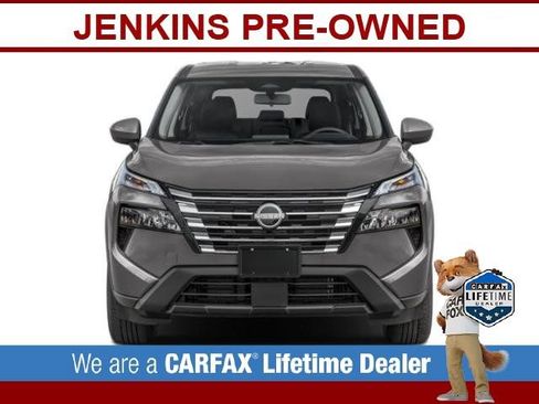 Certified 2024 Nissan Rogue SV image 7