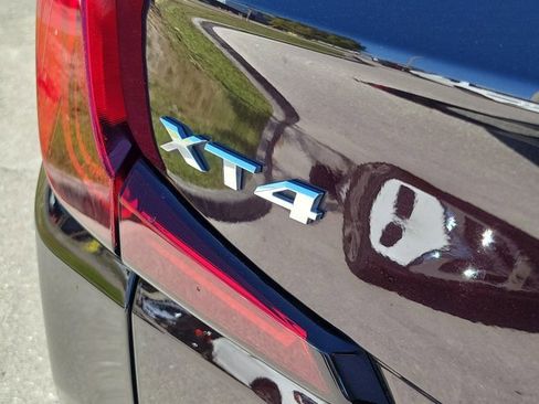 Used 2021 Cadillac XT4 Premium Luxury image 13