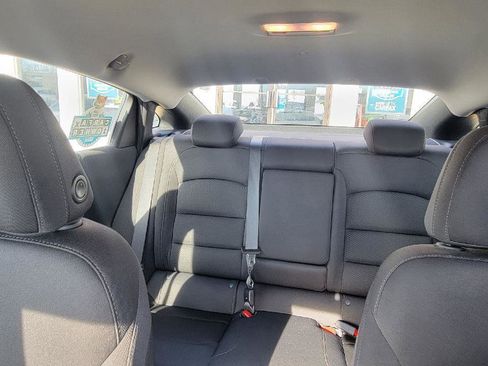 Used 2024 Chevrolet Malibu LT image 24