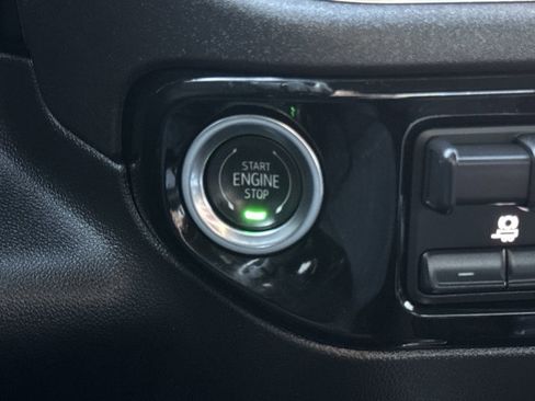 Used 2025 GMC Sierra 1500 Elevation w/ LPO, Elevation Black Package image 26