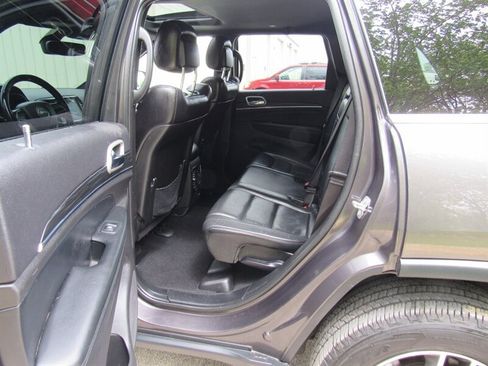 Used 2021 Jeep Grand Cherokee Limited AWD/4WD image 13
