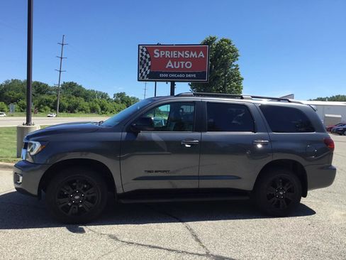 Used 2019 Toyota Sequoia TRD Sport w/ TRD Sport Premium Package AWD/4WD image 11