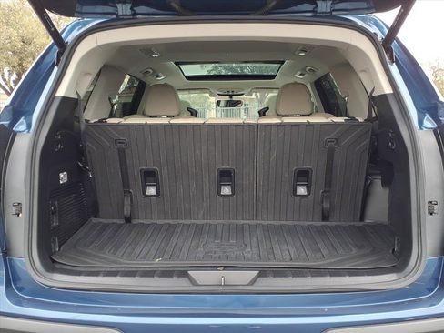 Used 2022 Subaru Ascent Limited w/ Technology Package image 12