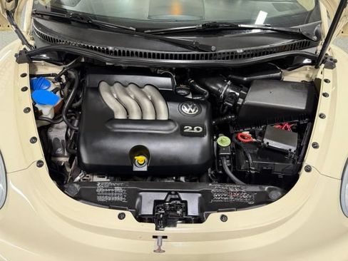 Used 2005 Volkswagen Beetle GLS FWD image 25
