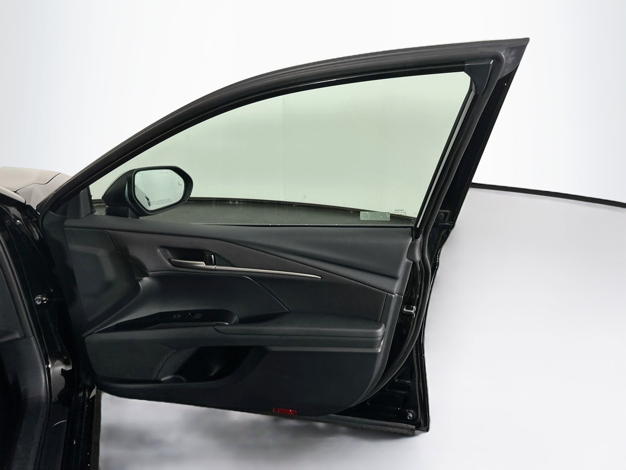Used 2025 Toyota Camry LE FWD image 32