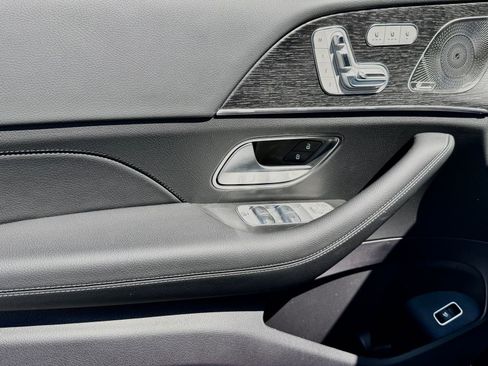 New 2026 Mercedes-Benz GLS 450 4MATIC image 16