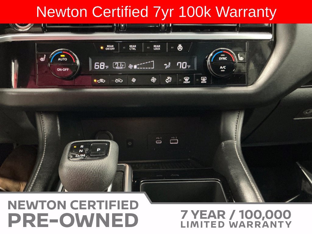 Used 2023 Nissan Pathfinder SL AWD/4WD image 13