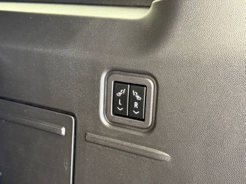 Used 2024 GMC Hummer EV 2X w/ LPO, Illumination Package AWD/4WD image 6