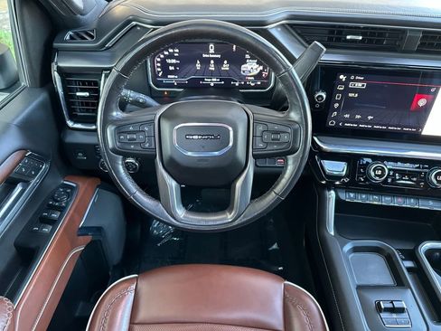 Used 2024 GMC Sierra 2500 Denali Ultimate image 14