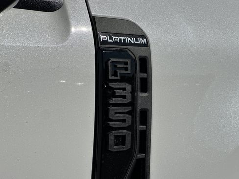 New 2026 Ford F350 Platinum w/ FX4 Off-Road Package image 30