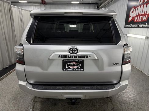 Used 2014 Toyota 4Runner SR5 image 5
