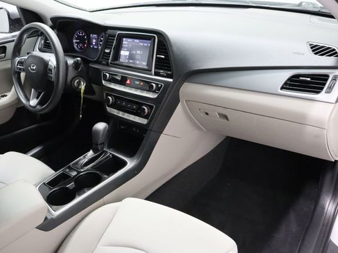 Used 2018 Hyundai Sonata SE image 33