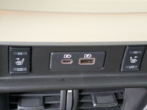 Used 2019 Nissan Murano Platinum FWD image 19