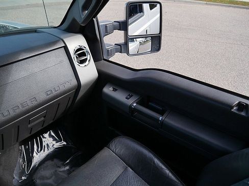 Used 2011 Ford F250 Lariat w/ Chrome Pkg image 23