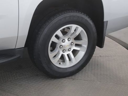 Used 2018 Chevrolet Suburban LT AWD/4WD image 14