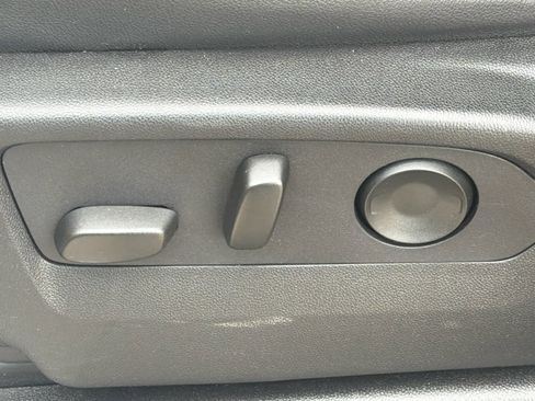 Used 2024 Chevrolet Tahoe LT image 21