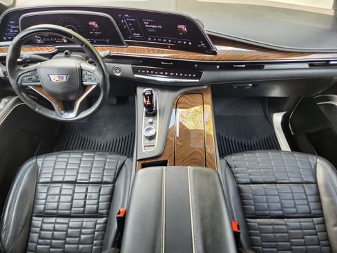 Used 2023 Cadillac Escalade Sport Platinum w/ LPO, ONYX Package AWD/4WD image 20