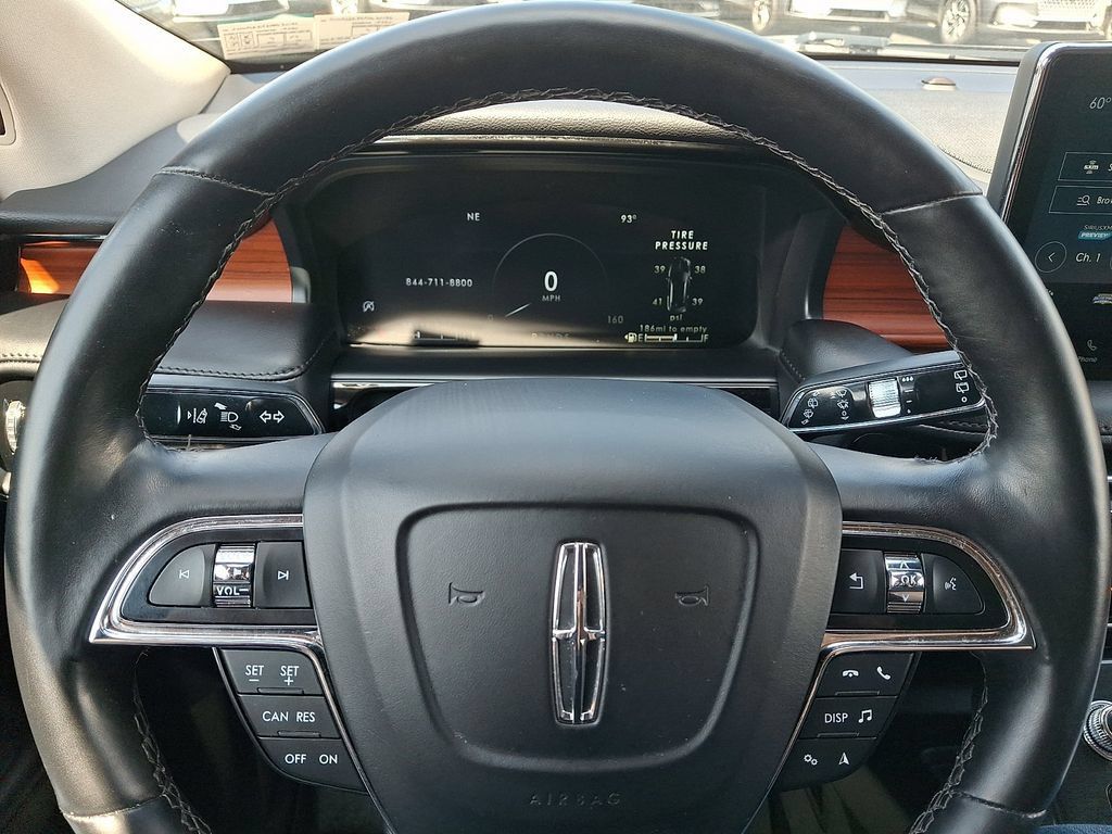 Certified 2023 Lincoln Nautilus Reserve AWD/4WD image 20