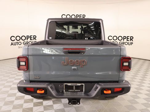 Used 2024 Jeep Gladiator Mojave w/ Safety Group AWD/4WD image 21