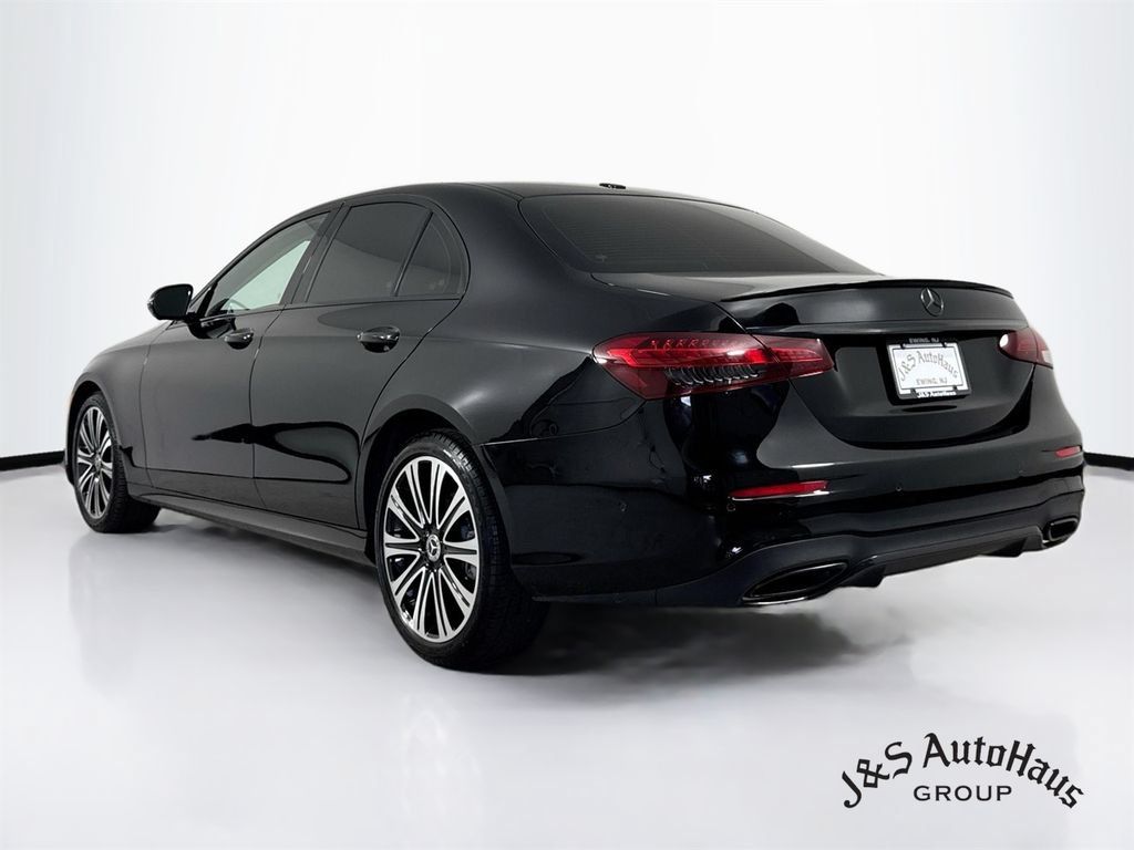 Used 2023 Mercedes-Benz E 350 4MATIC Sedan image 5