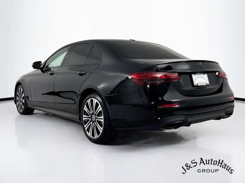 Used 2023 Mercedes-Benz E 350 4MATIC Sedan image 5