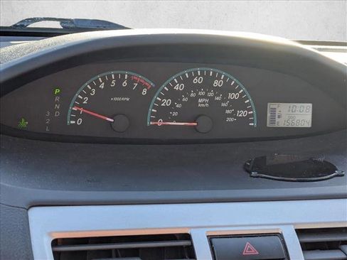 Used 2010 Toyota Yaris Sedan image 11