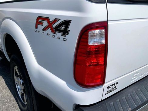 Used 2015 Ford F250 Lariat w/ Lariat Interior Package AWD/4WD image 27