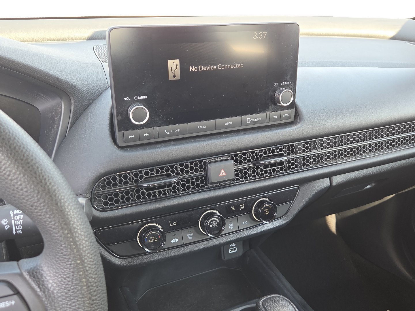 Used 2023 Honda HR-V LX image 28