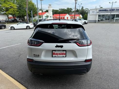 Used 2019 Jeep Cherokee Latitude Plus AWD/4WD image 20
