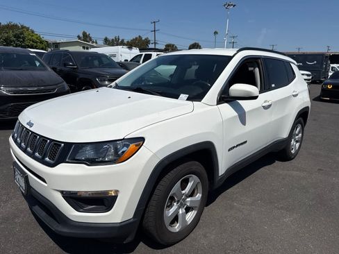 Used 2019 Jeep Compass Latitude w/ Popular Equipment Group FWD image 21