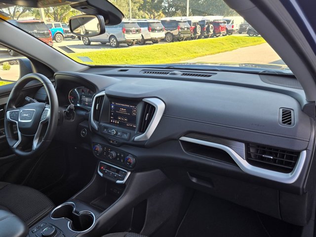 Used 2024 GMC Terrain SLE w/ Driver Convenience Package FWD image 23