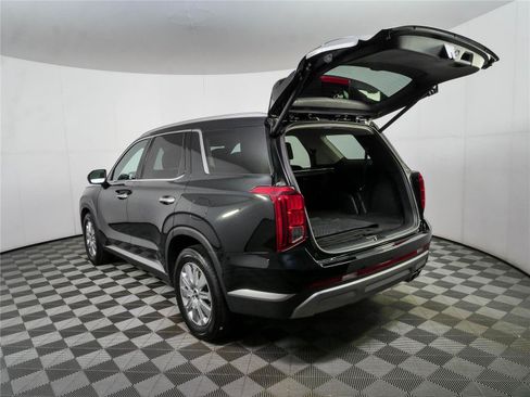 Used 2024 Hyundai Palisade SEL FWD image 33