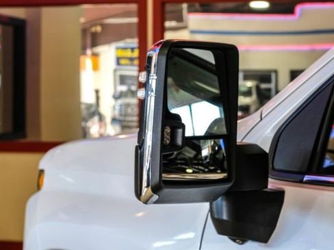 Used 2020 Chevrolet Silverado 3500 High Country image 43