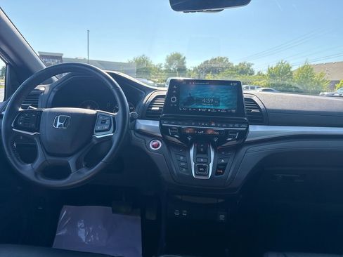 Used 2025 Honda Odyssey Sport-L image 15