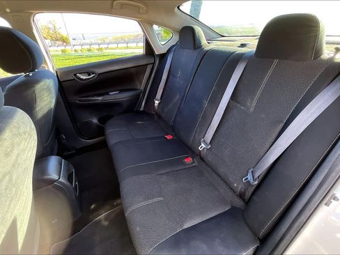Used 2018 Nissan Sentra S image 21