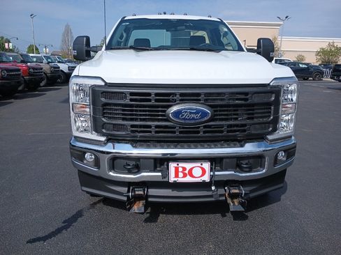 New 2026 Ford F250 XL w/ XL Chrome Package AWD/4WD image 2