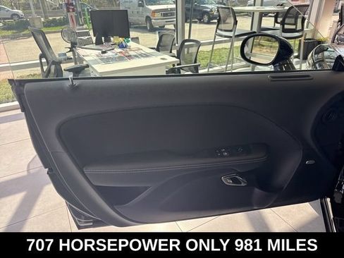 Used 2022 Dodge Challenger SRT Hellcat w/ SRT Black Package RWD image 28