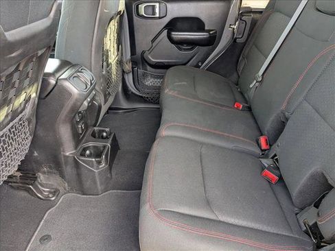 Used 2018 Jeep Wrangler Unlimited Rubicon image 18