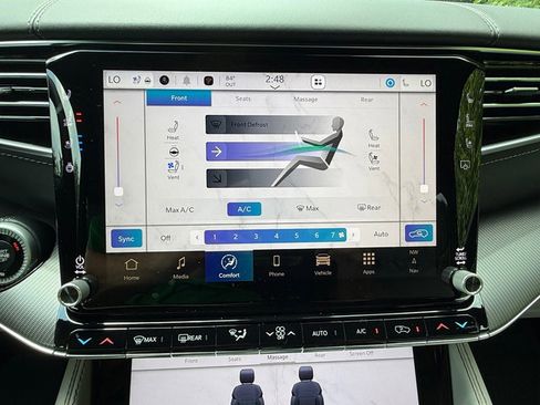 New 2026 Jeep Grand Wagoneer Summit AWD/4WD image 35