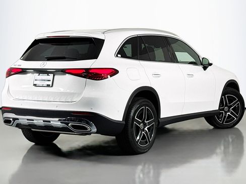New 2026 Mercedes-Benz GLC 300 image 11