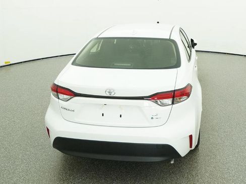 New 2026 Toyota Corolla LE FWD image 2