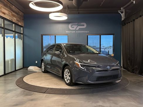Used 2023 Toyota Corolla LE FWD image 1