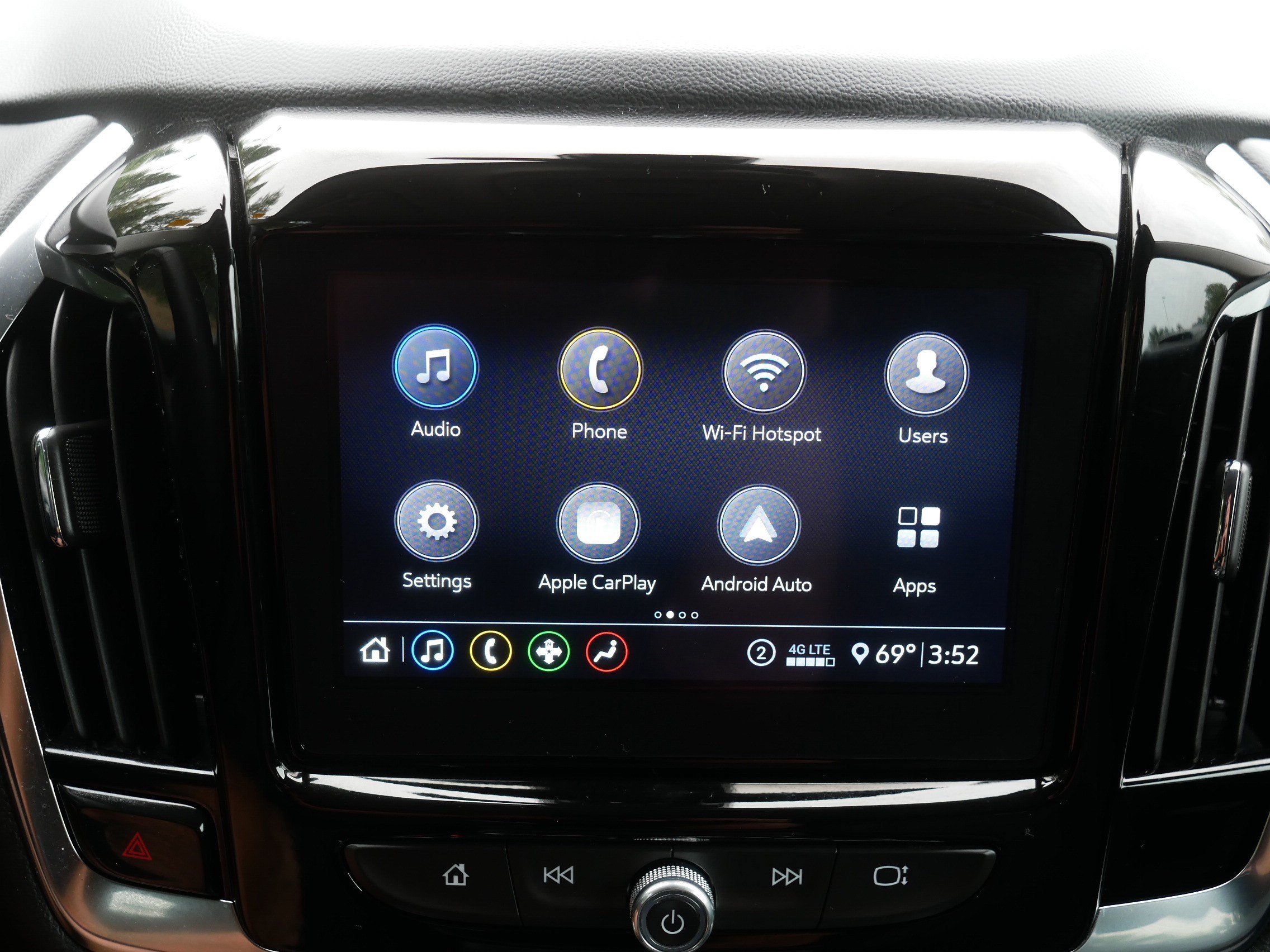 Used 2021 Chevrolet Traverse LT w/ LPO, Floor Liner Package AWD/4WD image 30