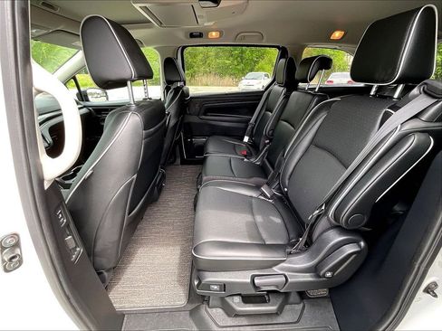 Used 2025 Honda Odyssey Elite image 15