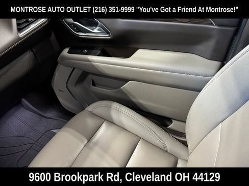 Used 2022 Chevrolet Tahoe Z71 w/ Z71 Off-Road Package AWD/4WD image 36
