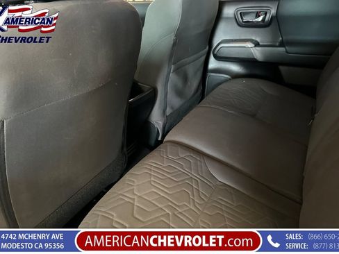 Used 2019 Toyota Tacoma TRD Off-Road AWD/4WD image 15