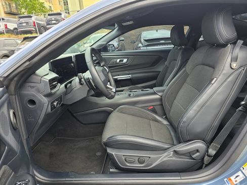 Used 2024 Ford Mustang GT RWD image 17