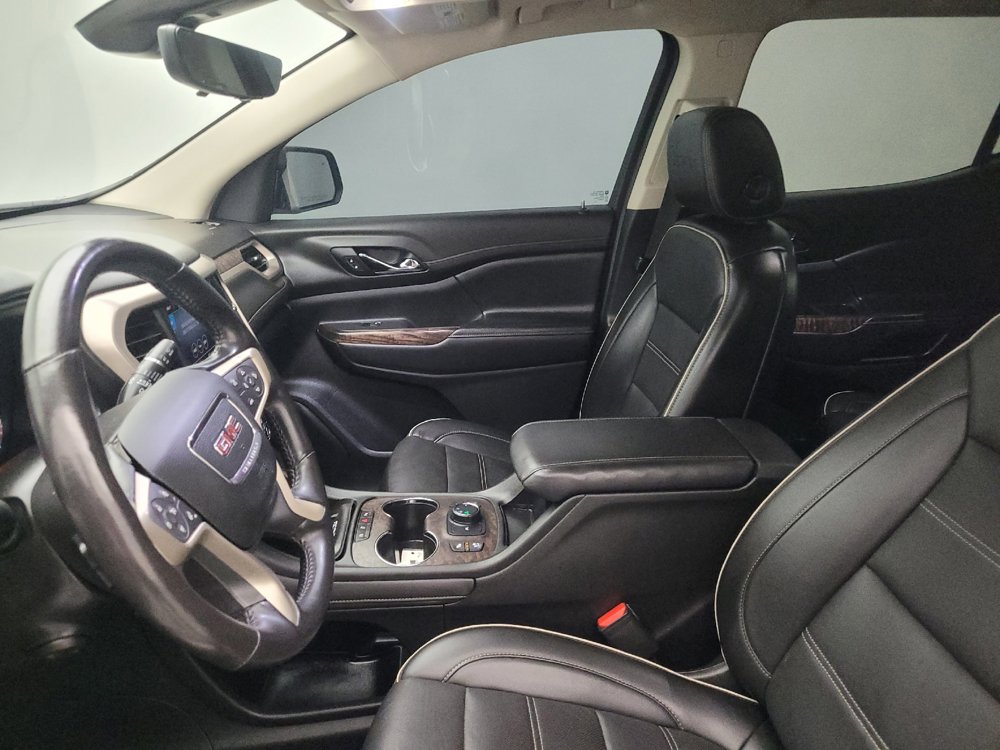 Used 2021 GMC Acadia Denali w/ Denali Technology Package FWD image 17