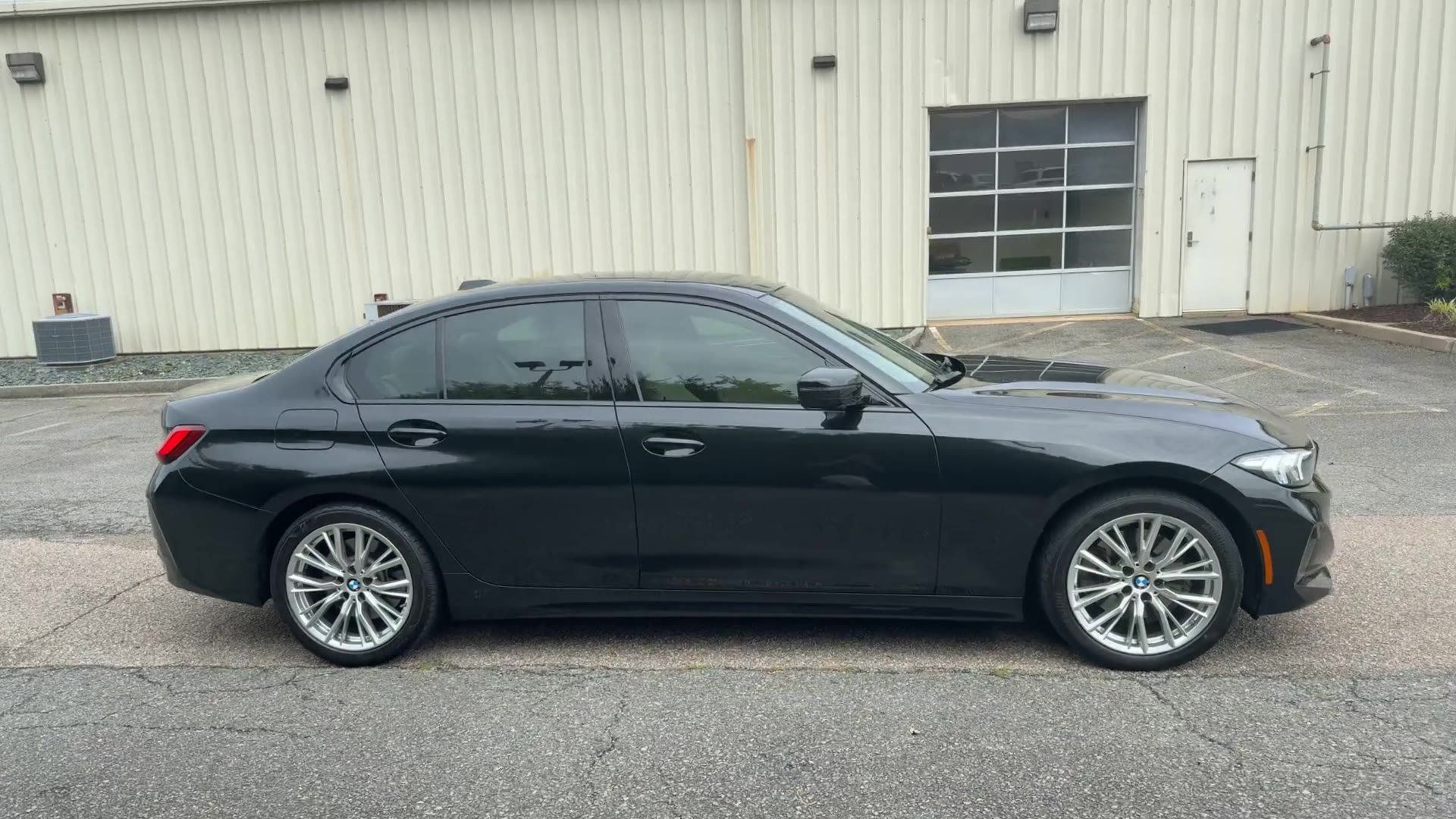 Used 2023 BMW 330i xDrive Sedan w/ Driving Assistance Package AWD/4WD image 3